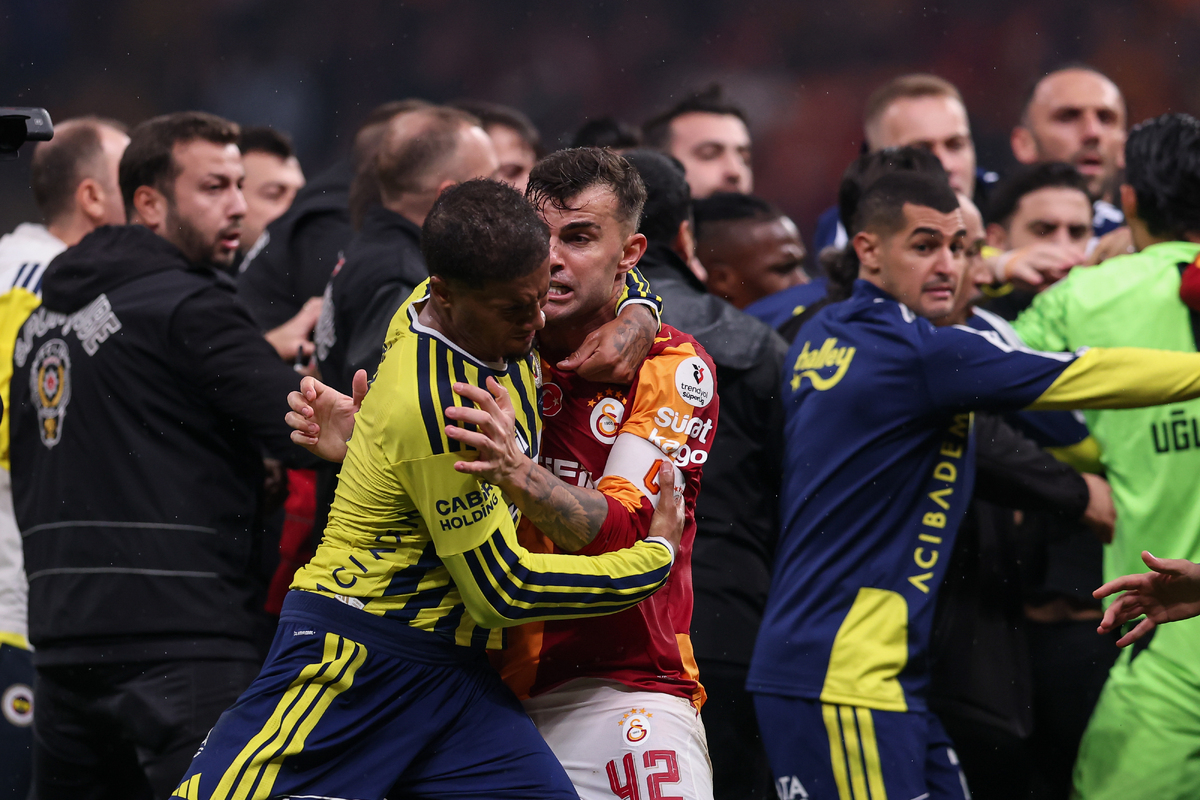 Galatasaray-Fenerbahce, rissa