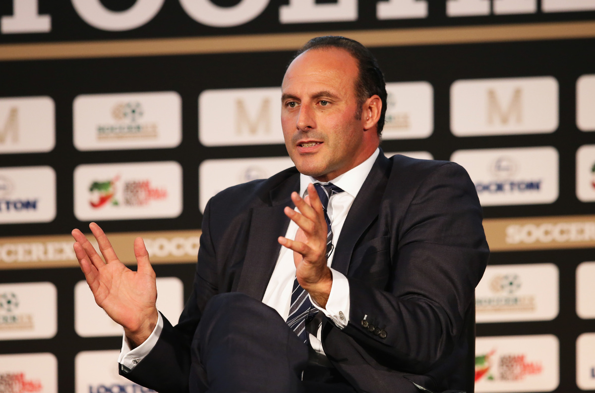 Ramon Vega sfida Infantino, FIFA