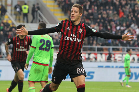 AC Milan v FC Crotone - Serie A