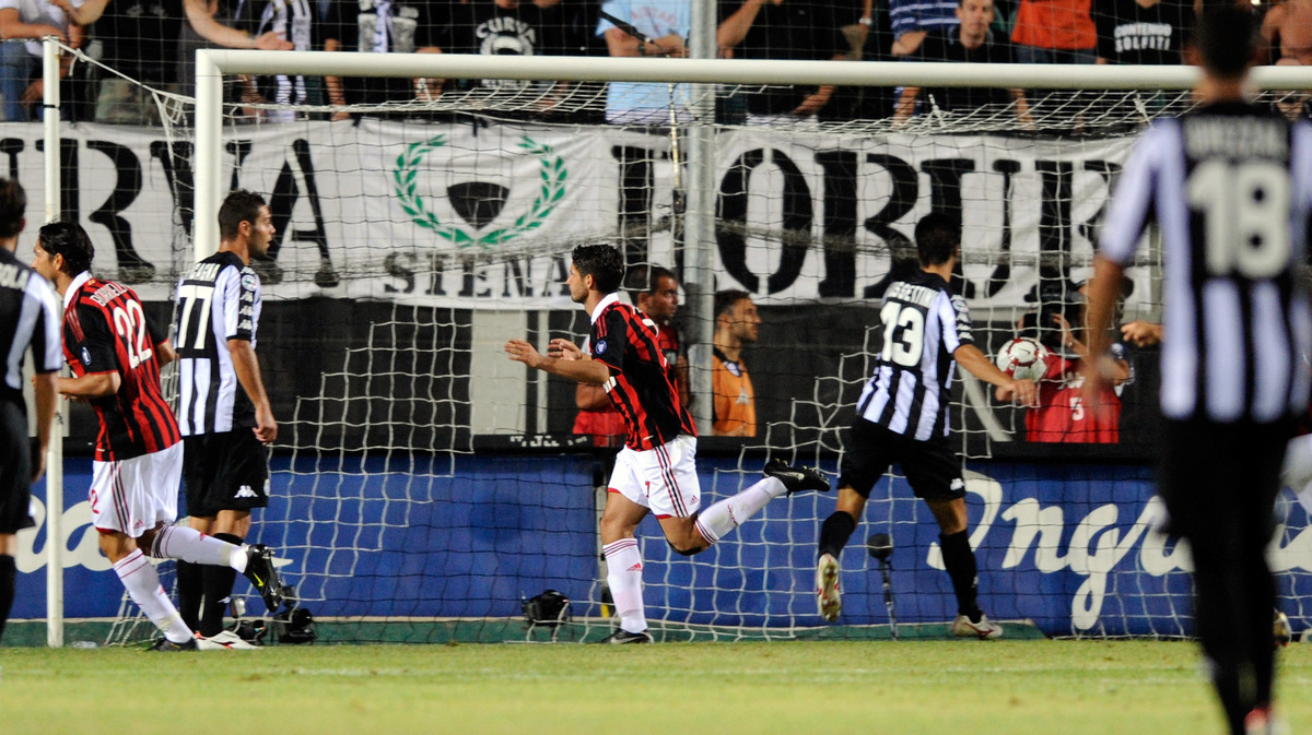 AC Siena vs AC Milan - Serie A 2009/2010