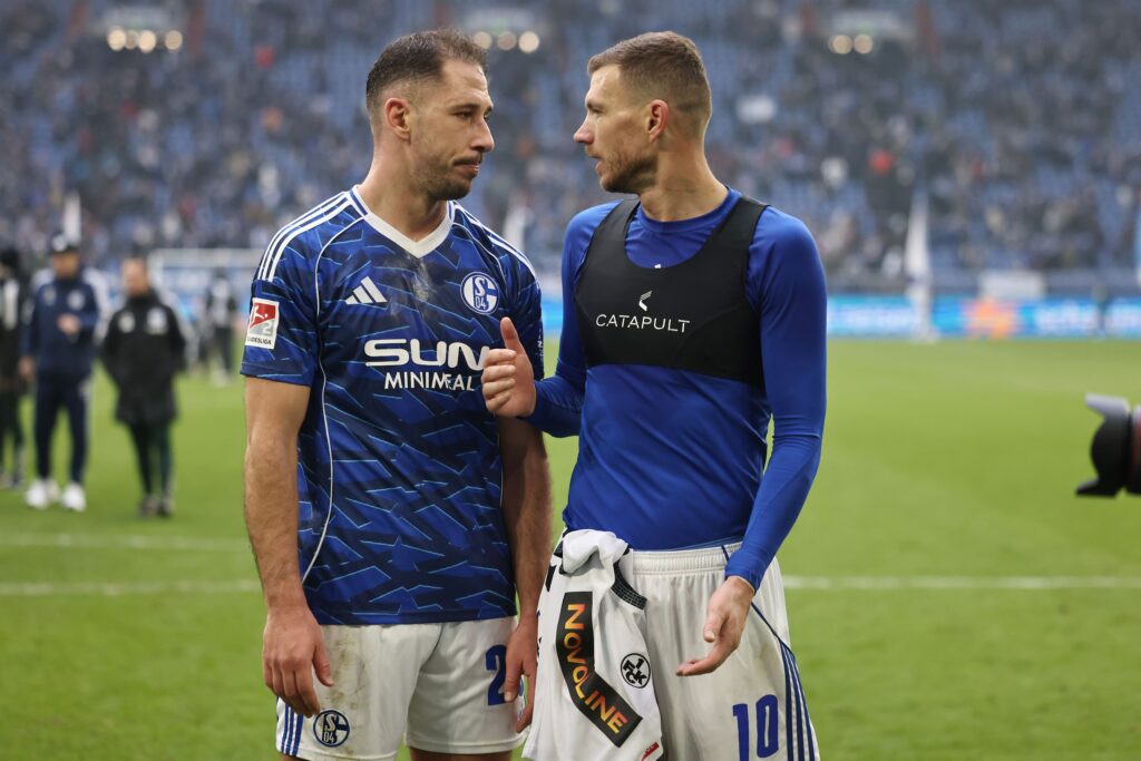 FC Schalke 04 v 1. FC Kaiserslautern - 2. Bundesliga