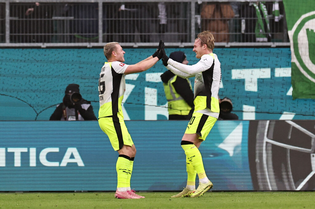 VfL Wolfsburg v Borussia Dortmund - Bundesliga
